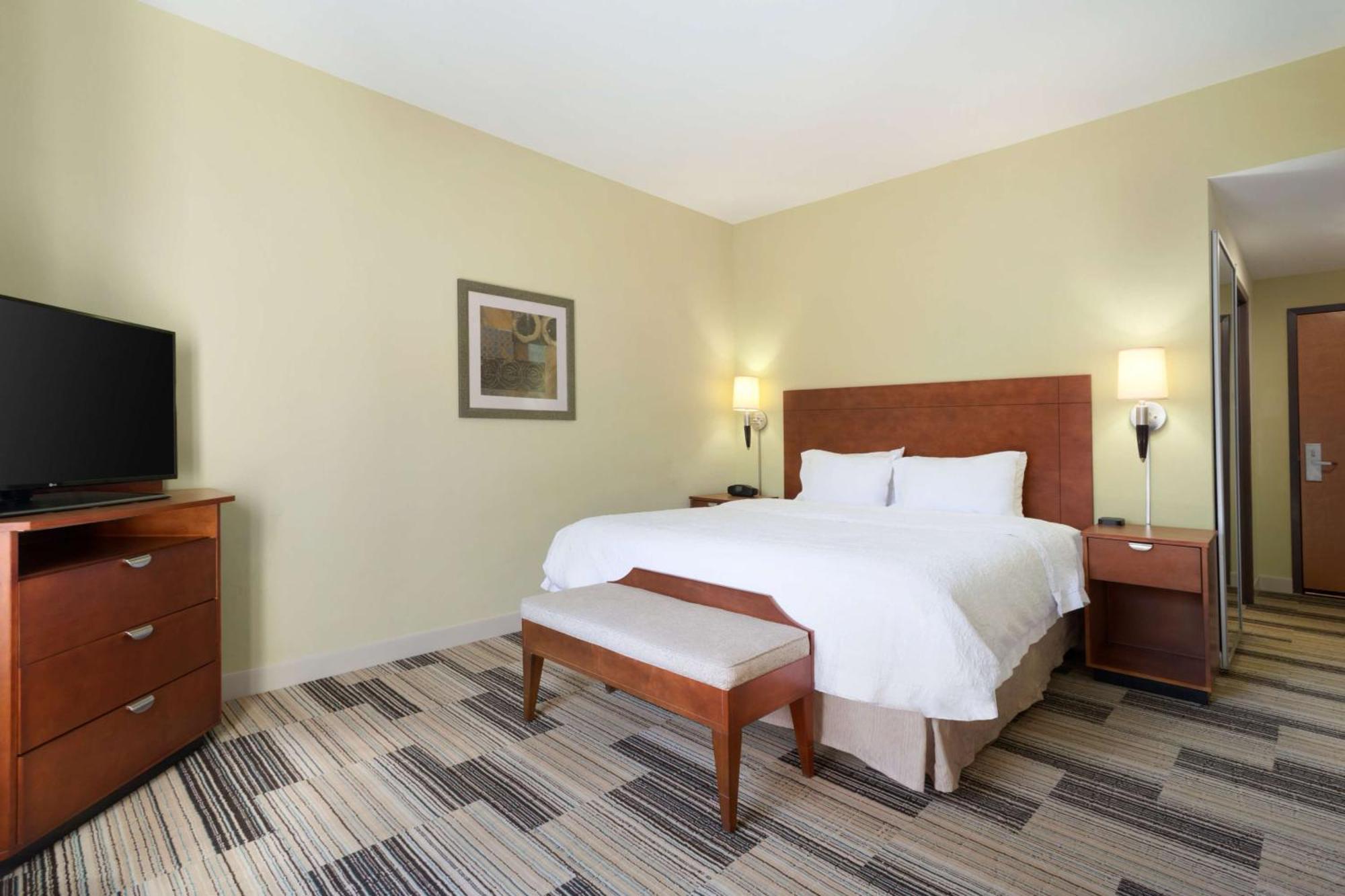 Hampton Inn & Suites Birmingham Airport Area Irondale Екстериор снимка