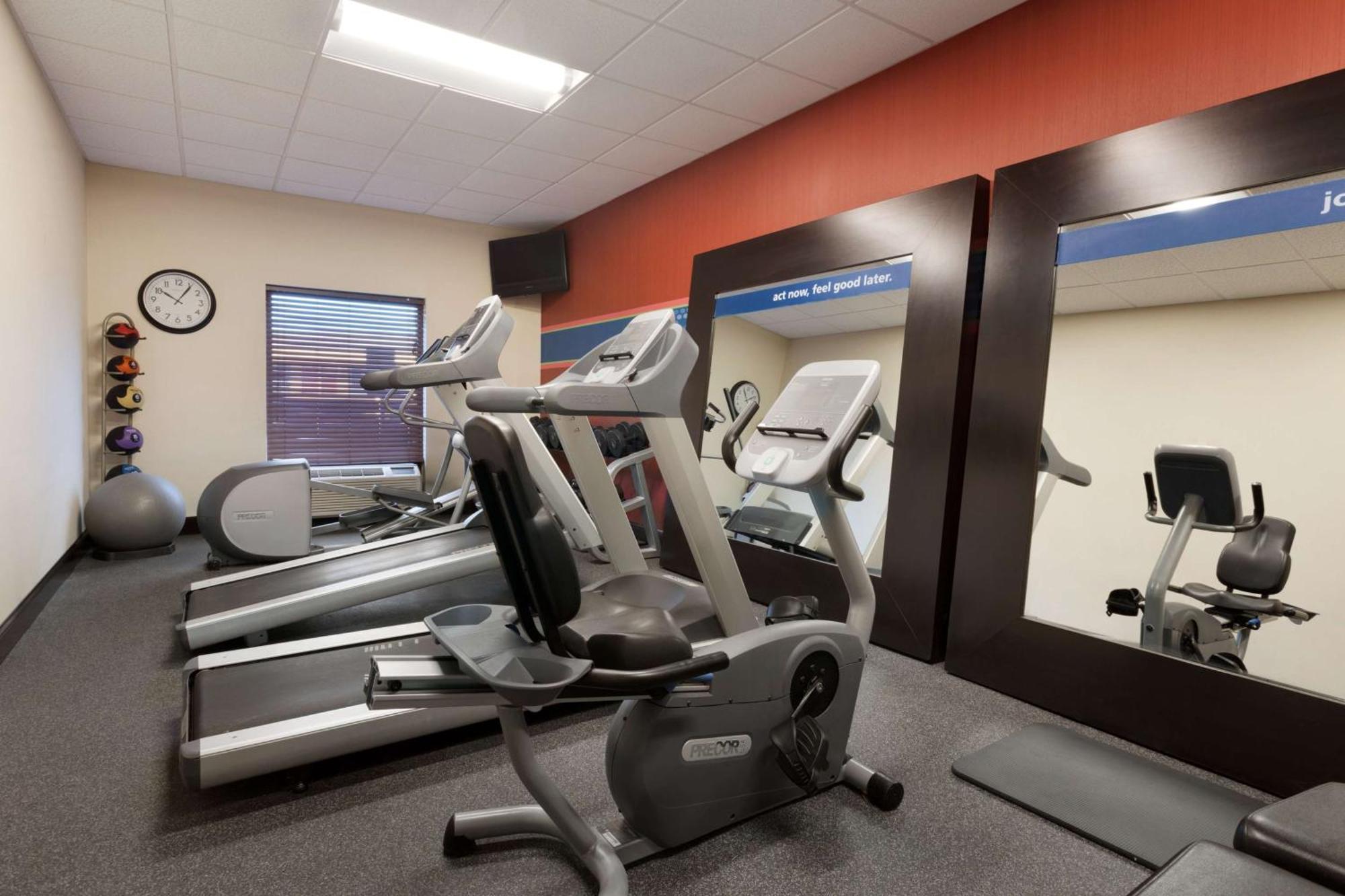 Hampton Inn & Suites Birmingham Airport Area Irondale Екстериор снимка