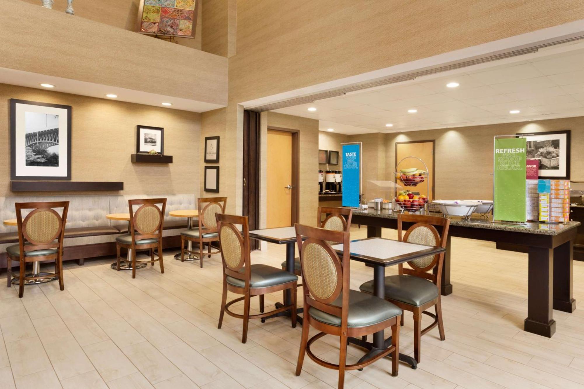 Hampton Inn & Suites Birmingham Airport Area Irondale Екстериор снимка