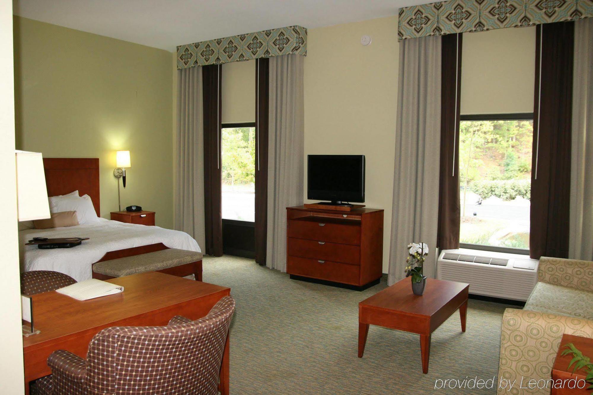 Hampton Inn & Suites Birmingham Airport Area Irondale Стая снимка