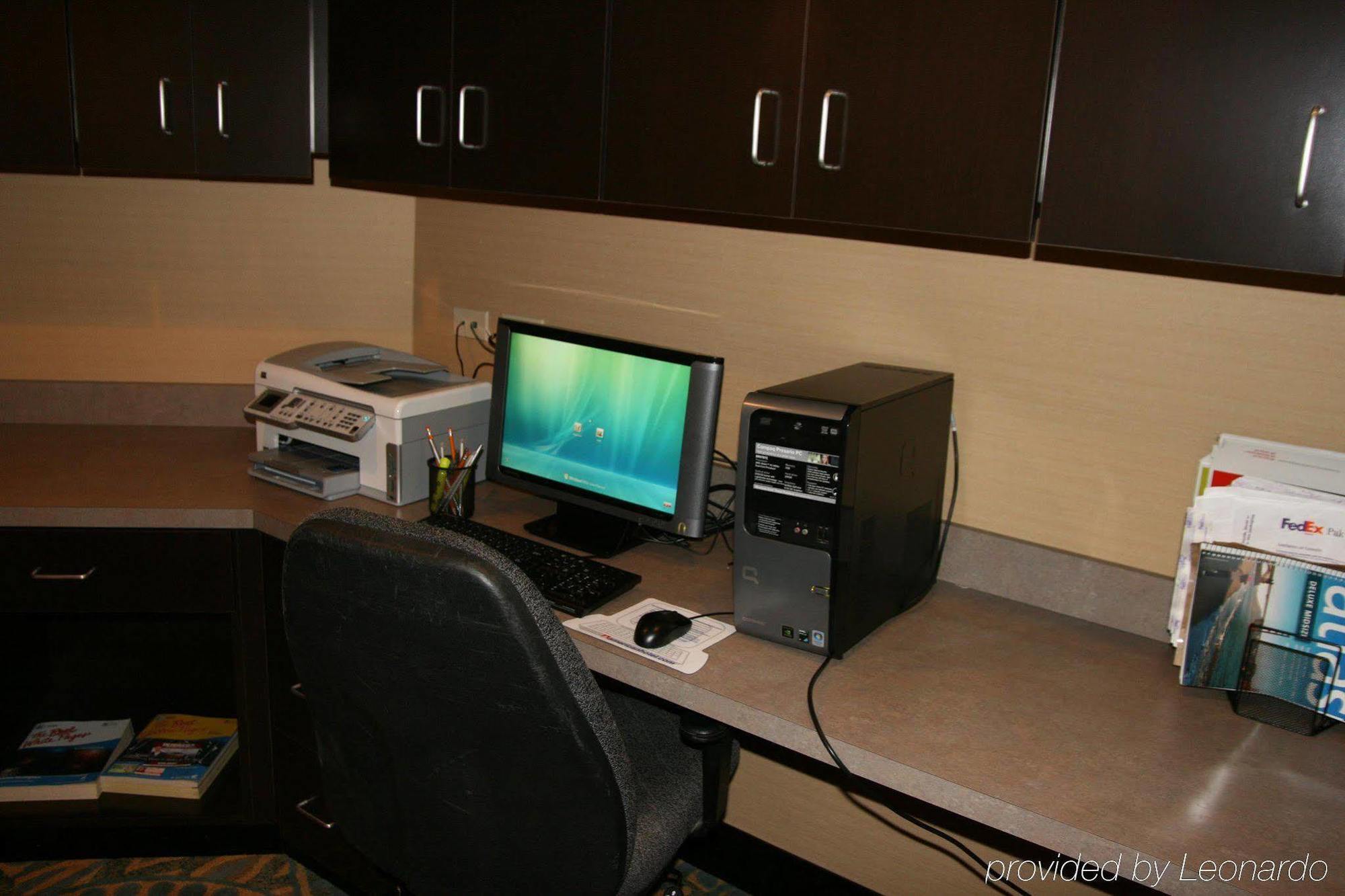 Hampton Inn & Suites Birmingham Airport Area Irondale Съоръжения снимка